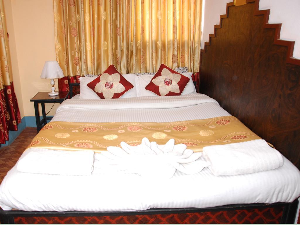 Elbrus Home Kathmandu Esterno foto