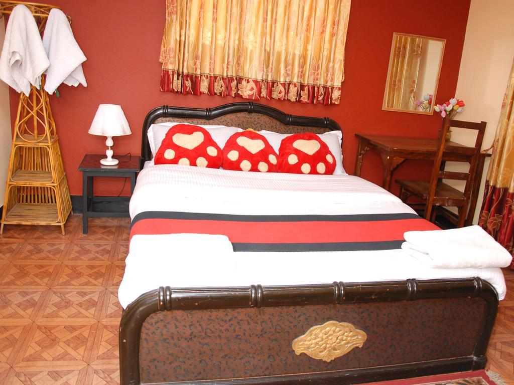 Elbrus Home Kathmandu Esterno foto