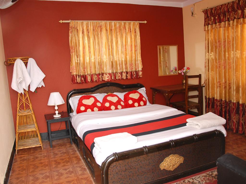 Elbrus Home Kathmandu Esterno foto