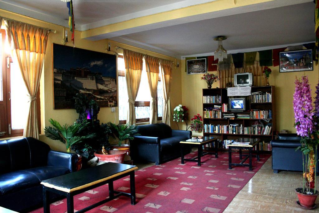 Elbrus Home Kathmandu Esterno foto